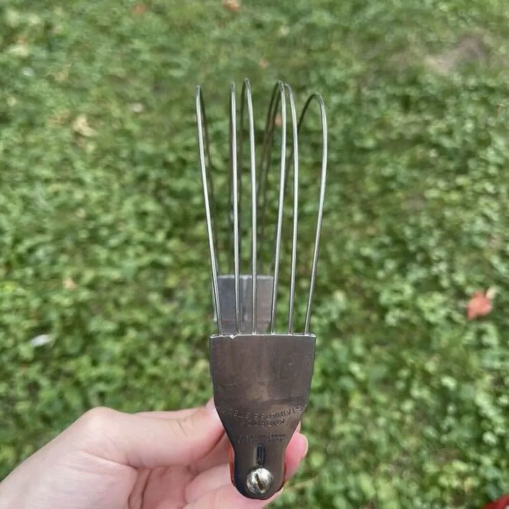 Vintage 1950's Androck Pastry Dough Blender Cherry Red Catalin Bakelite Utensils